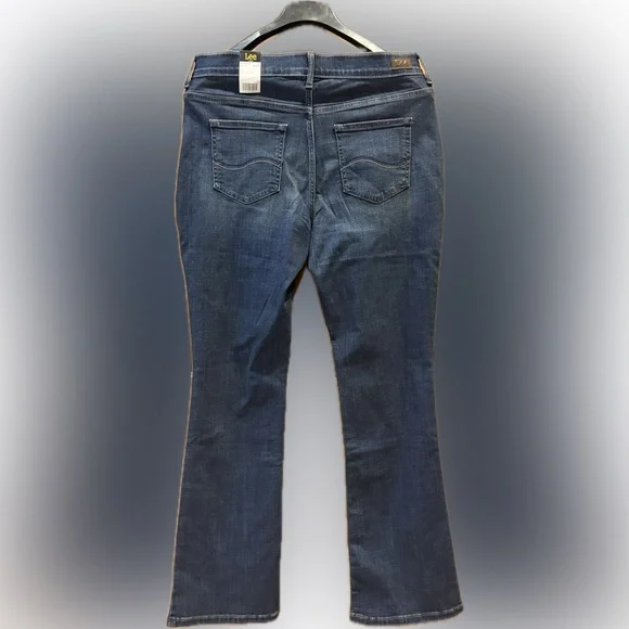 Lee Ultra Lux Comfort Bootcut Mid-Rise Jeans, size 12 Medium, NWT - Picture 2 of 11